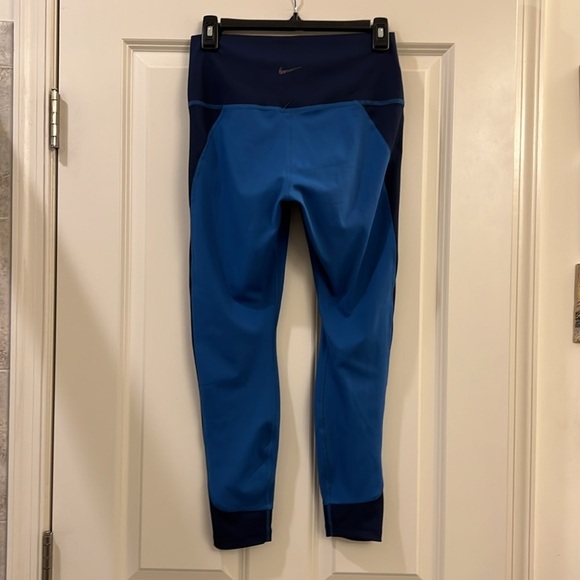 Nike Yoga Dri-fit ladies Athletic Leggings - Picture 3 of 6